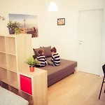Neverin Luxury Apartments-private Garage *