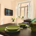 Apartment Residence Neverin Luxury Apartments-Private Garage Trieste