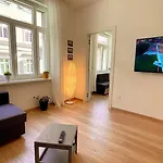 Residence Neverin Luxury Apartments-Private Garage Apartment *