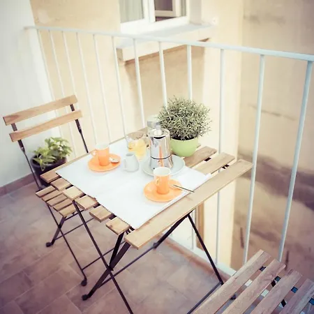 Residence Neverin City Center With Garage Near Piazza Unita & Train Station Apartamento Trieste