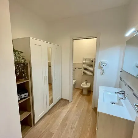 Neverin Luxury Apartments-private Garage Daire Trieste