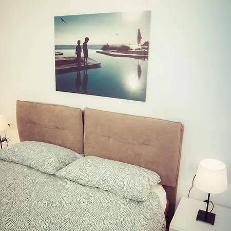 Residence Neverin City Center With Garage Near Piazza Unita & Train Station شقة ترييستي