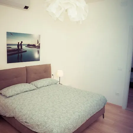 Residence Neverin City Center With Garage Near Piazza Unita & Train Station * ترييستي