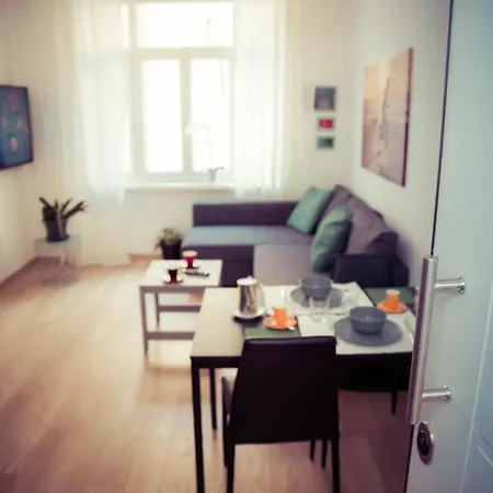 Daire Neverin Luxury Apartments-private Garage Trieste