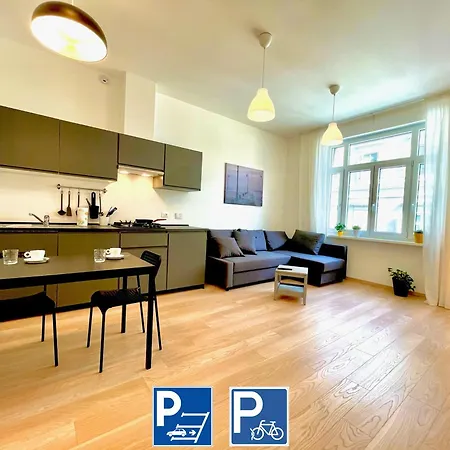 Daire Neverin Luxury Apartments-private Garage Trieste