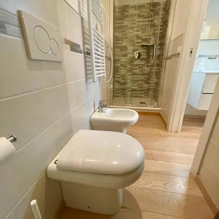 Apartment Neverin Luxury Apartments-private Garage Trieste