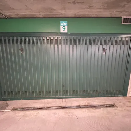 Residence Neverin Luxury Apartments-Private Garage * ترييستي