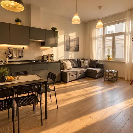 Neverin Luxury Apartments-private Garage *