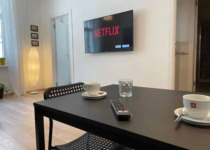 Apartment Neverin Center With Garage Near Piazza Unita & Train Station