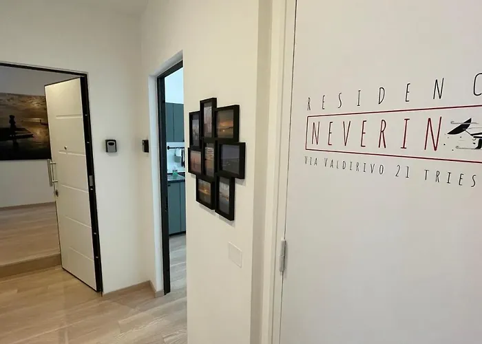 Residence Neverin Luxury-Apartments with Garage- close to Piazza Unità&Train Station *