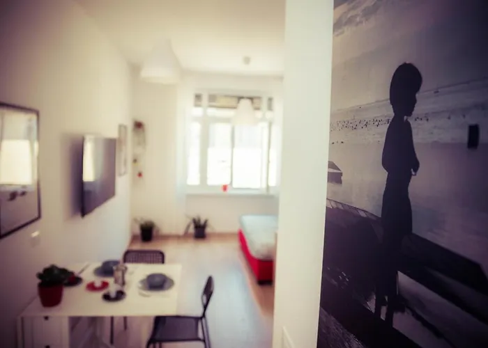 Neverin Center With Garage Near Piazza Unita & Train Station