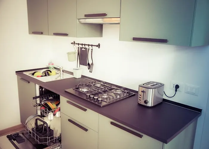 Neverin Center With Garage Near Piazza Unita & Train Station *