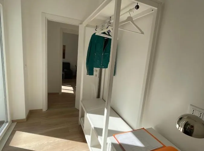 Residence Neverin Luxury-Apartments with Garage- close to Piazza Unità&Train Station Trieste