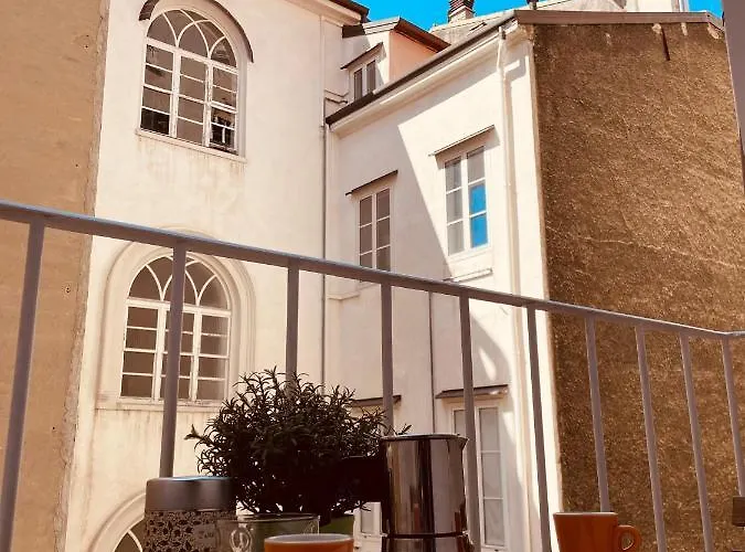 Apartment Neverin Center With Garage Near Piazza Unita & Train Station