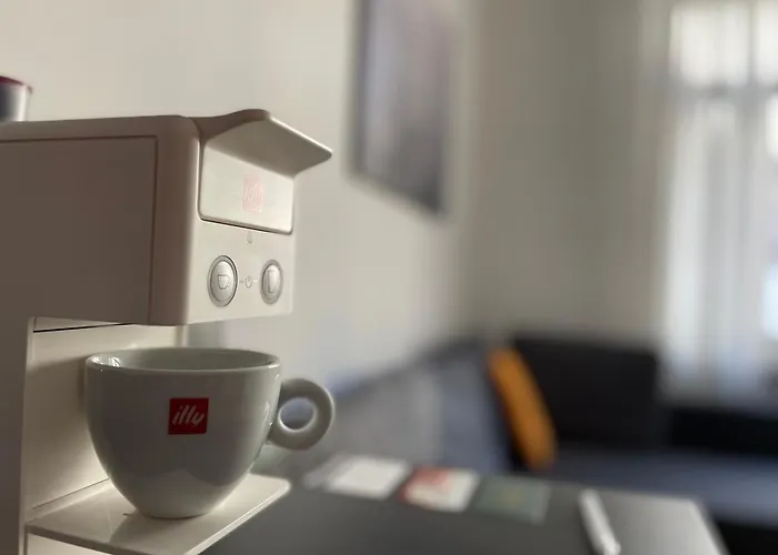 Residence Neverin Luxury-Apartments with Garage- close to Piazza Unità&Train Station *