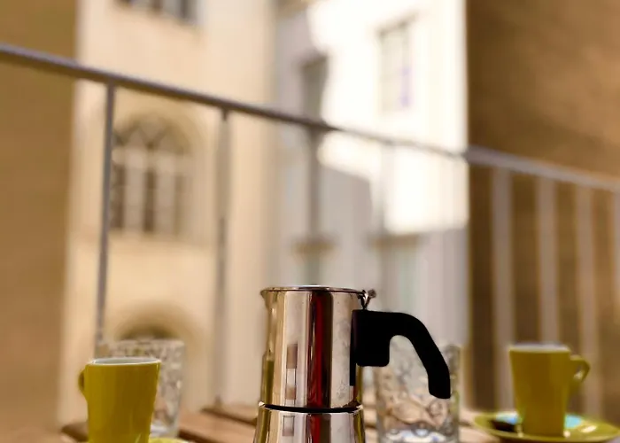 Residence Neverin Luxury-Apartments with Garage- close to Piazza Unità&Train Station